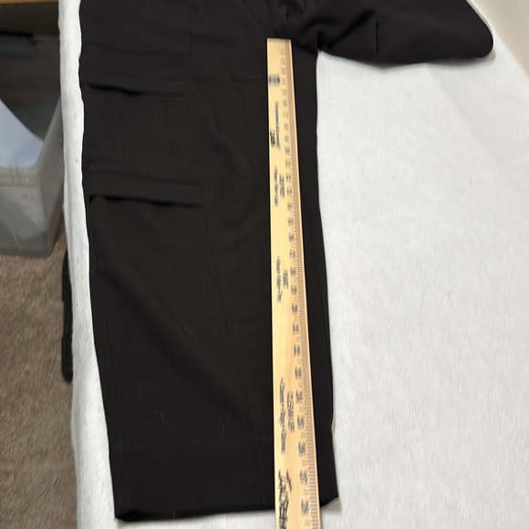 Figs Black Cargo Pants with Relaxed Fit - Picture 5 of 9